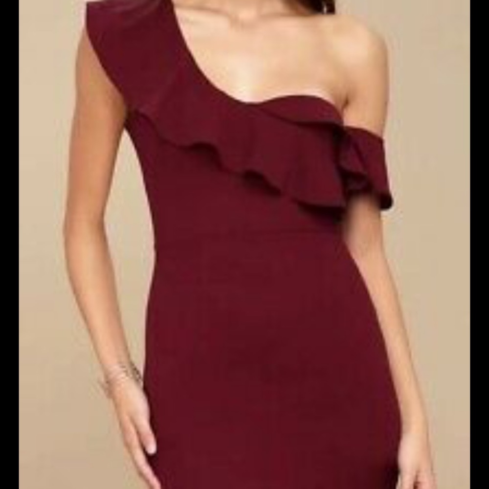 LuLus dress